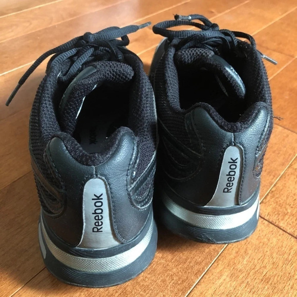 Women's Black Reebok Runners Size 6.5 - Picture 3 of 5